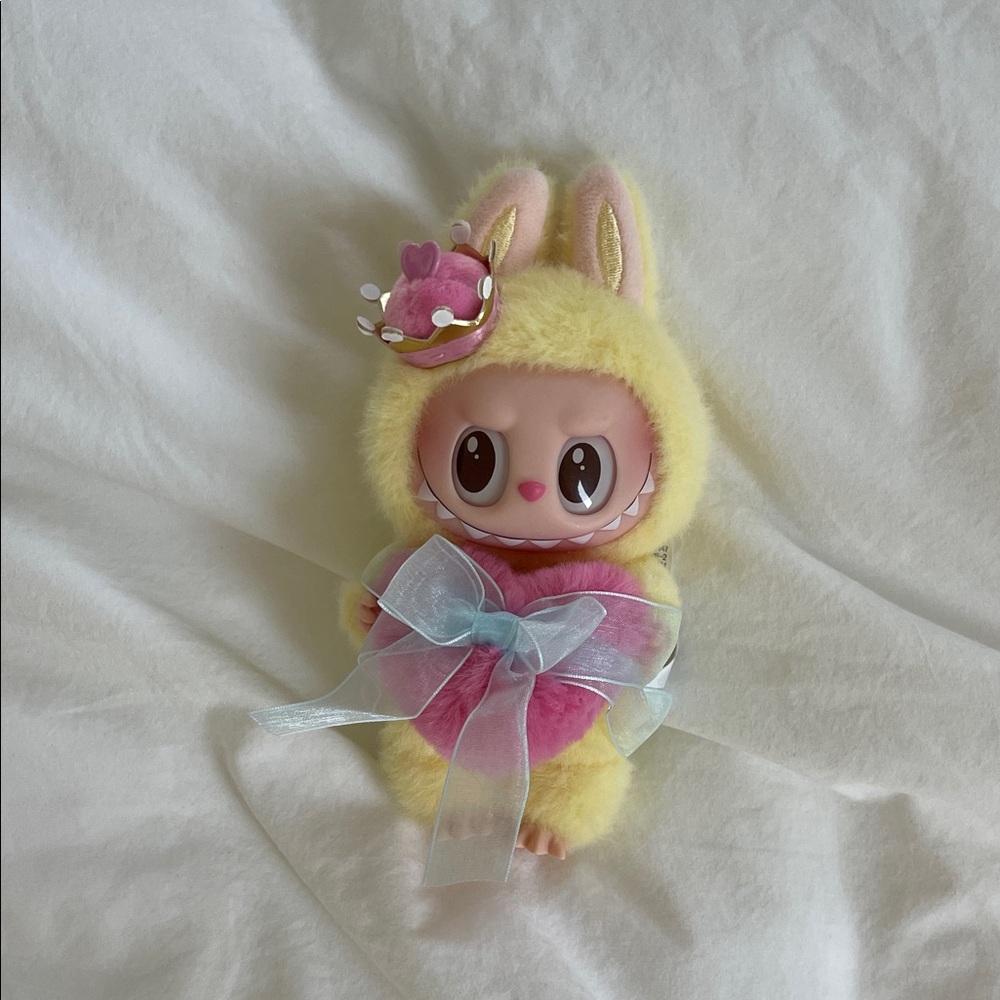 Pop Mart Labubu Checkmate Queen (Proof of Authenticity) Best Offer Accepted